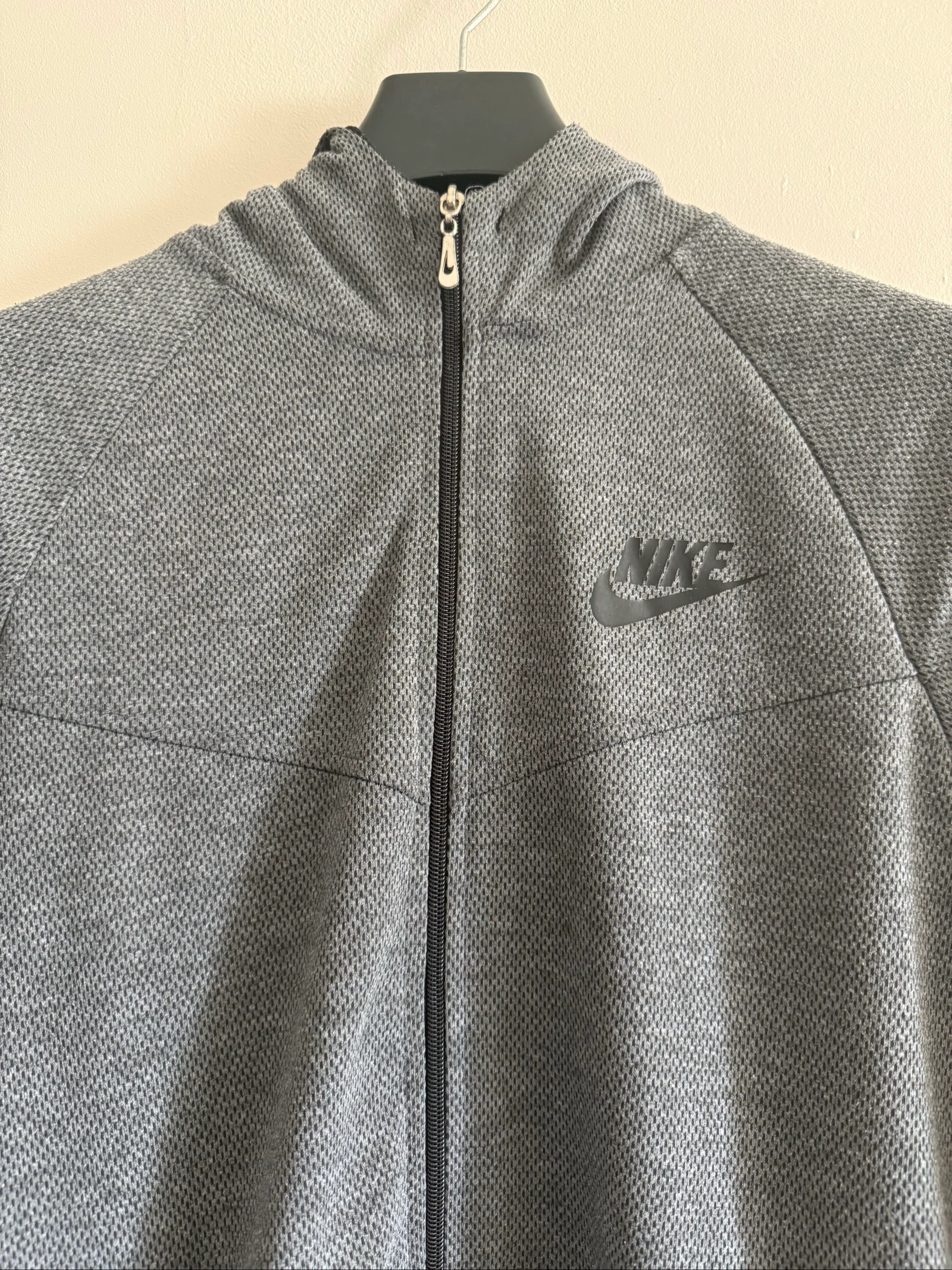 Jaqueta esportiva Nike Homem Running Cinza Mescla Tamanho M com Capuz – Muito Bom Estado – photo 4